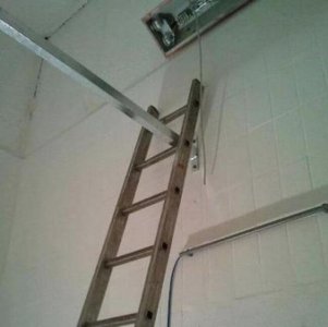 ladder-fail-89143.jpg