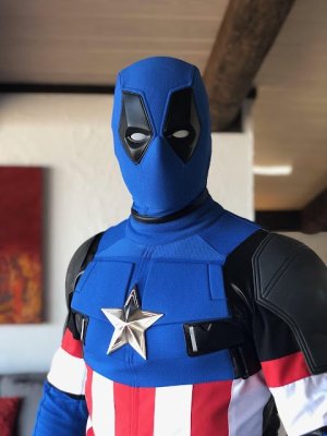 Deadpool Capt America.jpg