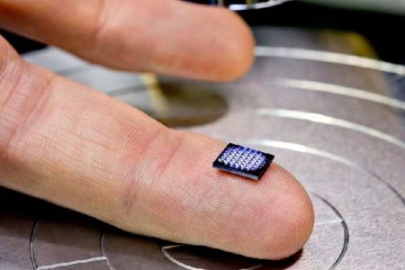 worlds-smallest-computer.jpg