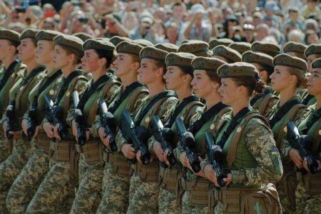 mil-female-ukraine-soldiers-1800.jpg