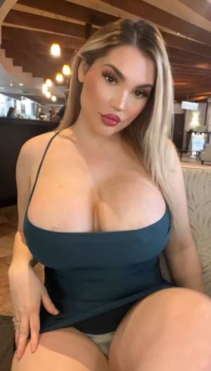 WhitneyPaige5.JPG