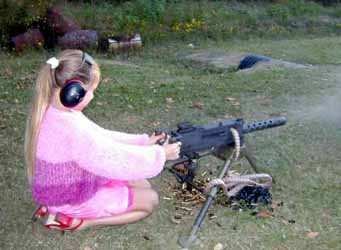 girl_machinegun.jpg