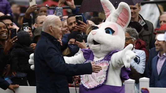 Biden-Easter-Bunny-2528531217.jpg