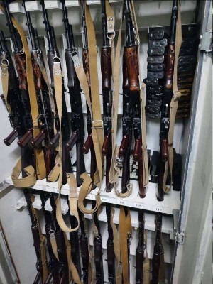 gun cabinet 2.jpg