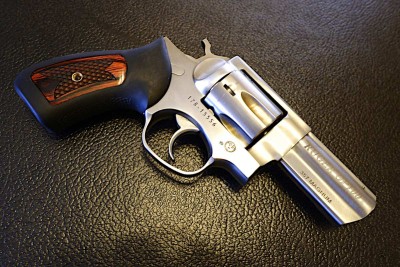 Ruger GP100 web.JPG