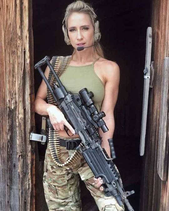 tumblr-psa9mm3-Rvj1tsp4iso1-540.jpg